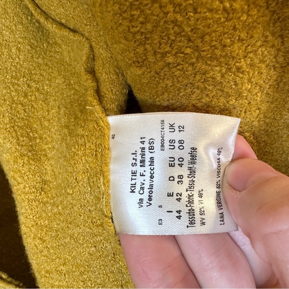 Mustard yellow blazer - Picture 7 of 9